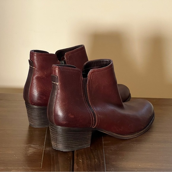 EUC Clark’s Maypearl Ramie size 12 Zip Booties, leather uppers and lining - Picture 3 of 15